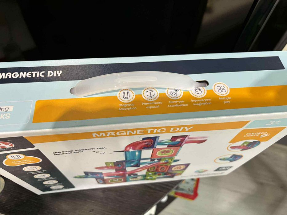 Магнитен конструктор