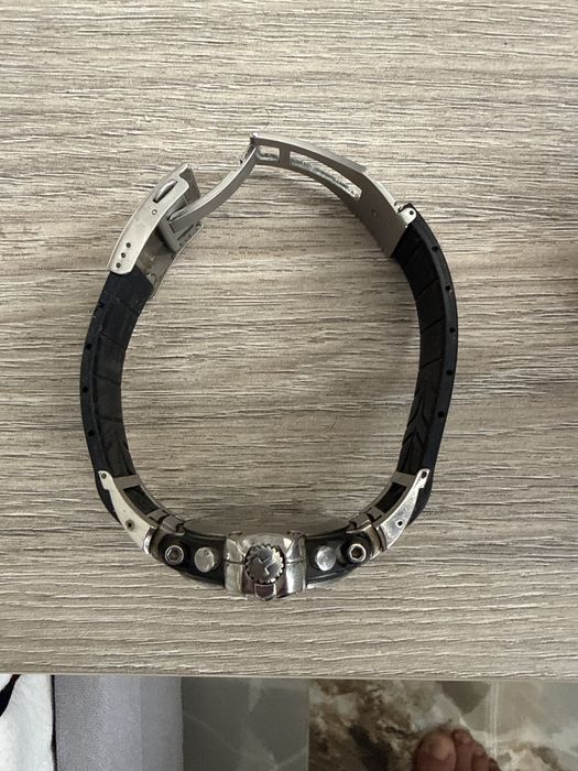 Tissot race. Safir cristla   Carbon titan.