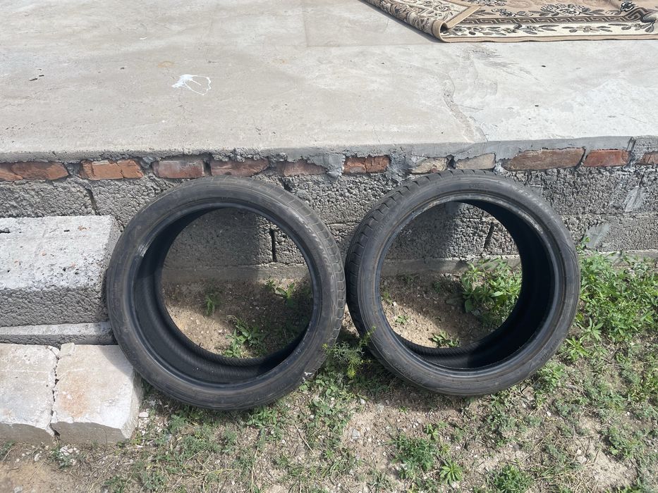 Продаю покрышку r20