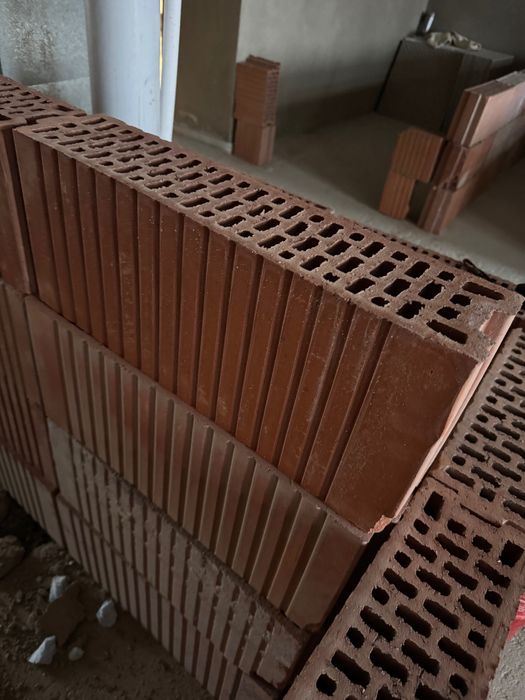 Кирпич (керамоблок)