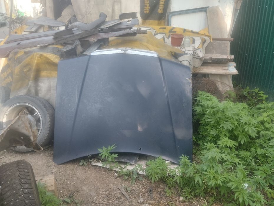 Продам запчасти Мерседес 190