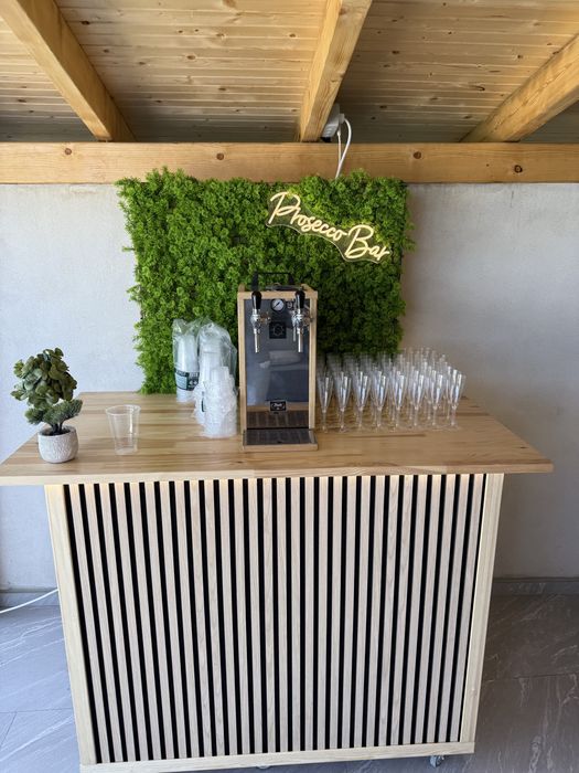 Prosecco bar/ Beer bar