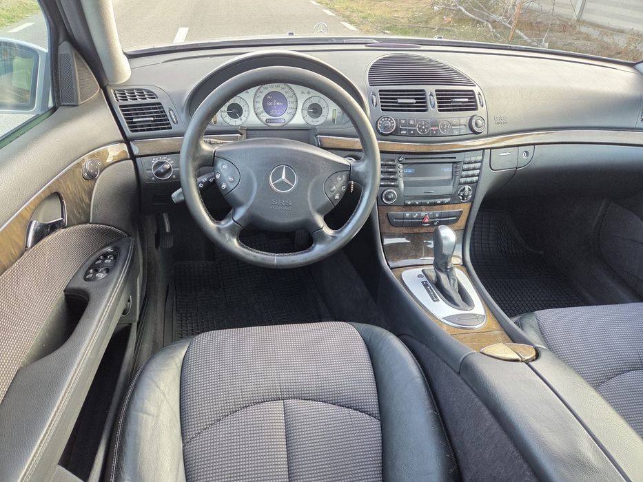 MERCEDES-BENZ E-Class 2003 — imagine 4