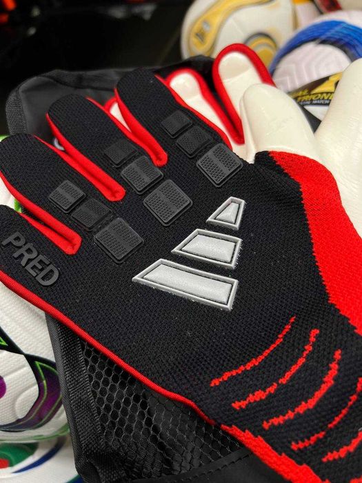 Вратарские перчатски Adidas Predator