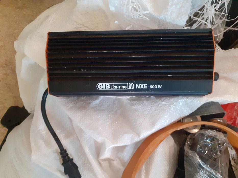 Iluminare Gib NXE 600w