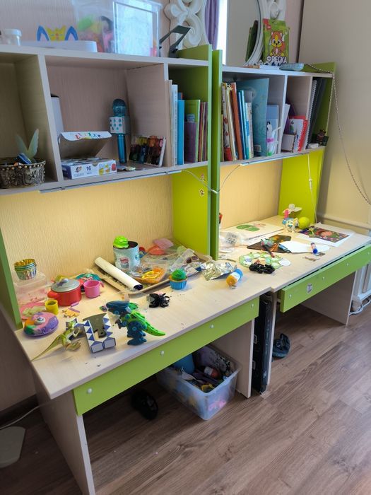 Столы детские с табуретками растущие