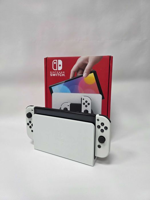 Nintendo Switch OLED 64GB | Stare excelentă, cu toate accesoriile