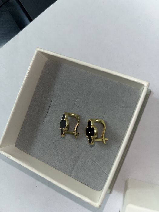 Серьги золотые 95тыс.