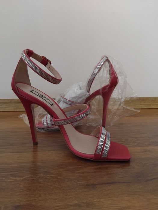 Sandale 39 Liu Jo de ocazie