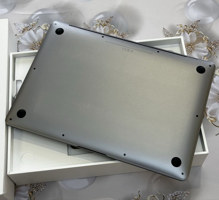 Macbook Air 13 M1 + Magic mouse 2