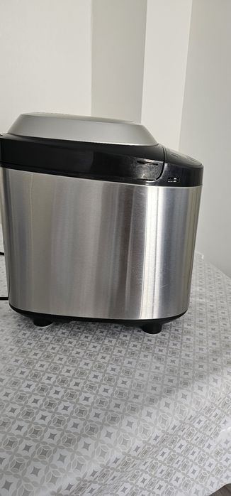 Продам хлебопечка.