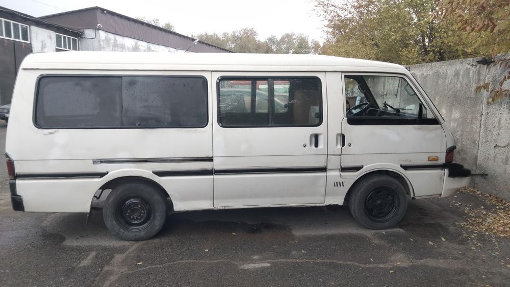 Продам Мазда бонго