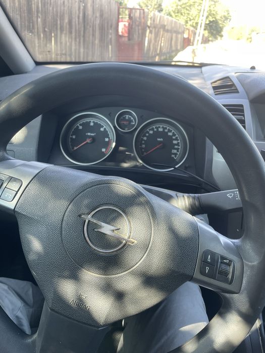 Opel zamfira 7 locuri 2009
