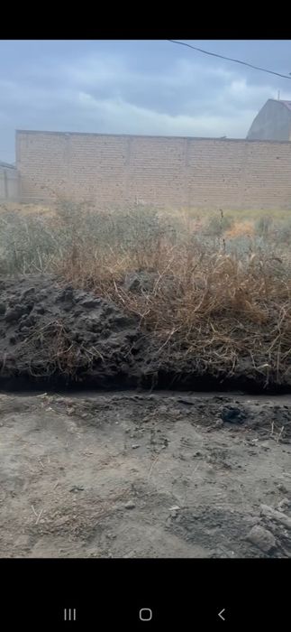 Породаетсч 6 соток земля по застройку сентр городе