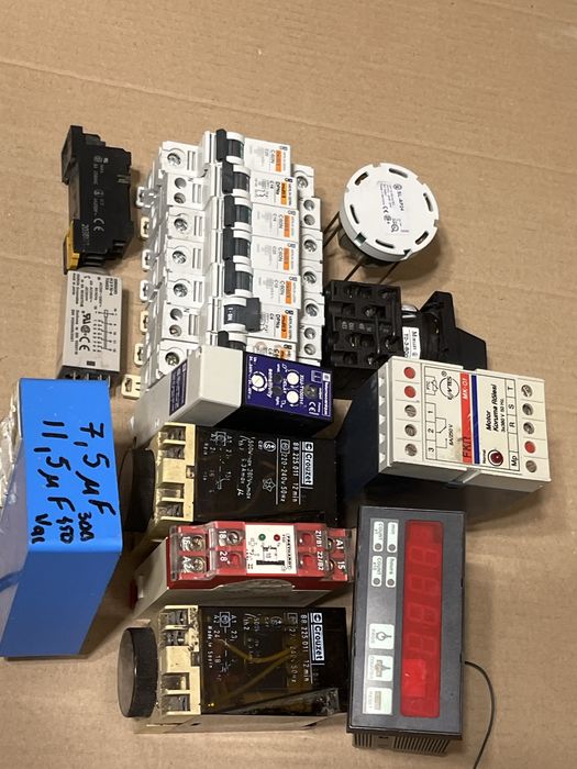 Lot componente electrice și automatizări Eaton, Omron, Telemecanique, Crouzet