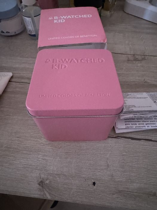 Часы бенетон Benetton детские наручные