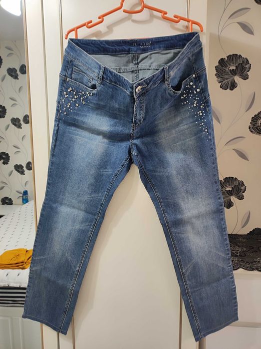 Дамски дънки и панталони  за едри дами