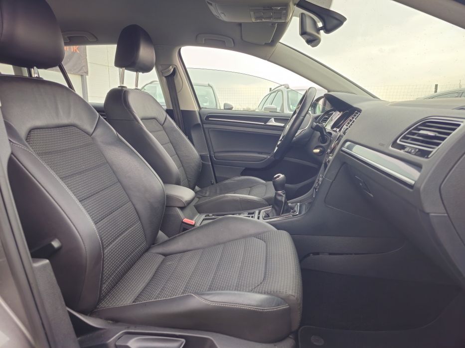 VW Golf VII 2.0Tdi  Navigatie Climatronic