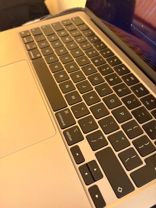 Macbook Air M2 2022, като нов