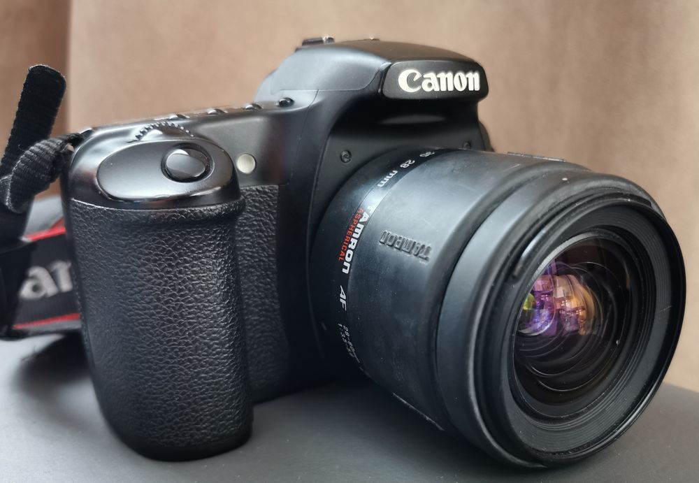 Японски фотоапарат Canon EOS 30D + японски обектив