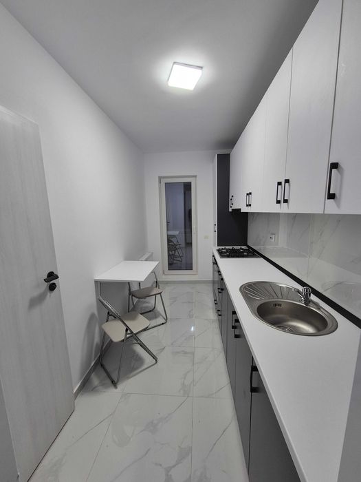 Urgent - Garsoniera de VANZARE, 30 mp, noua + loc de parcare, Militari residence