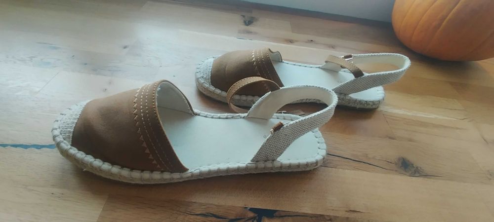 Sandale fete Reserved din materiale combinate - noi, 38