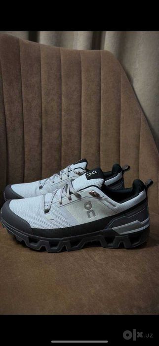 ON Cloudwander Waterproof водоотталкивающие кроссовки РАЗМЕР 42,43