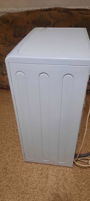 Продам стиральную машину Индезит