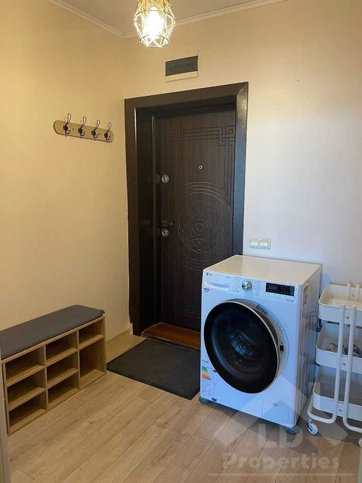 Продава се Двустаен апартамент в к.к. Св.Св. Константин и Елена - 67 кв.м за 2463 €/кв.м - Снимка #5