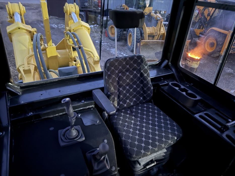 Бульдозер shantui sd32