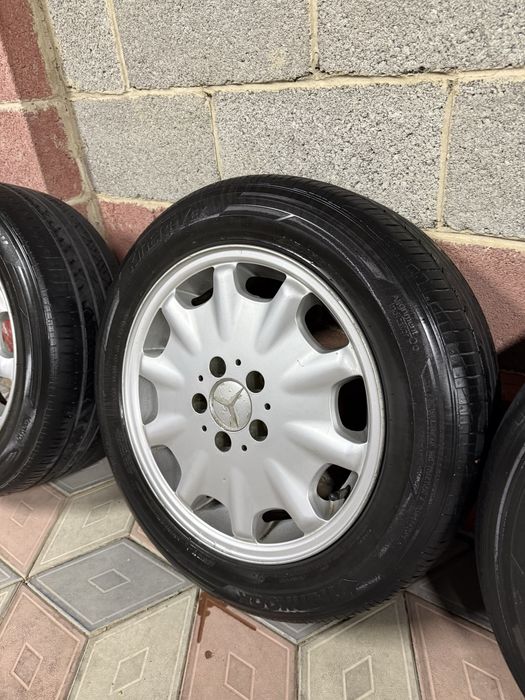 Продам диски с резиной на Мерс  R 16