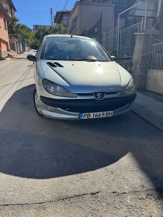 Пежо 206 Автомобил