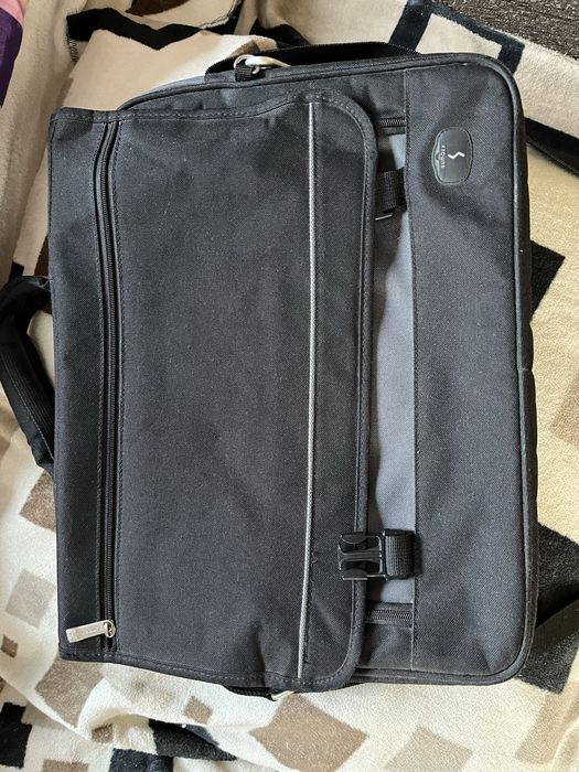 Сумки для ноутбуков