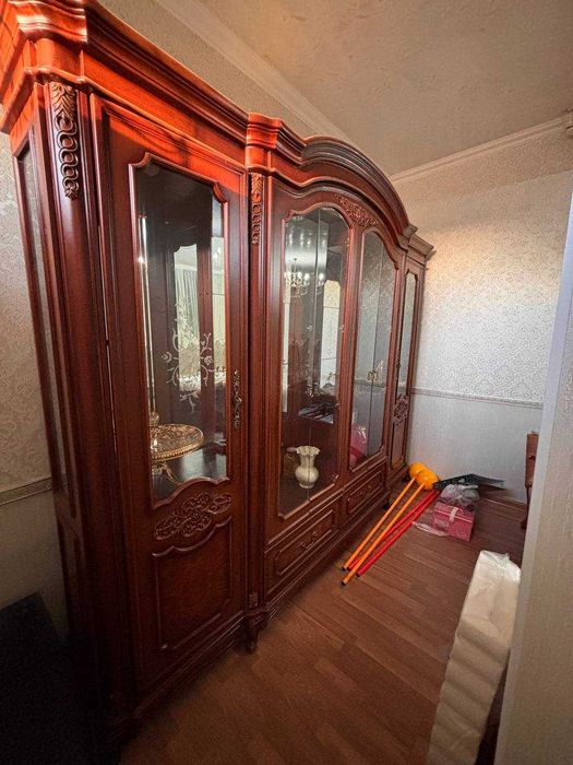 Стенка для посуды