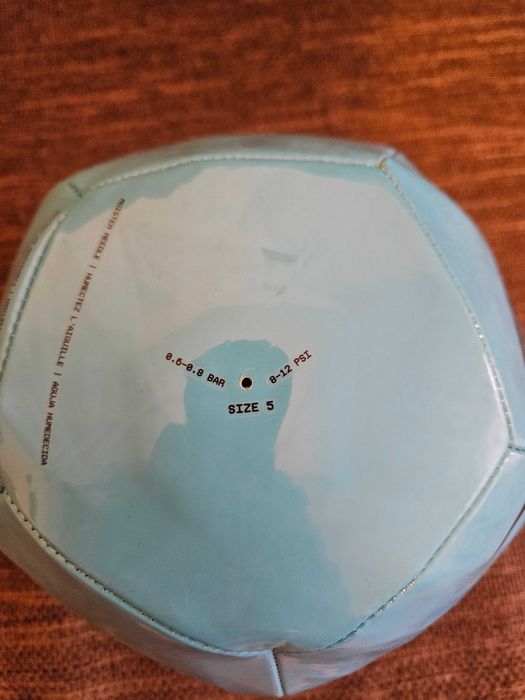 Minge Nike cu autograf