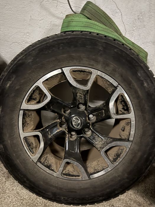 Продаю шины с диском