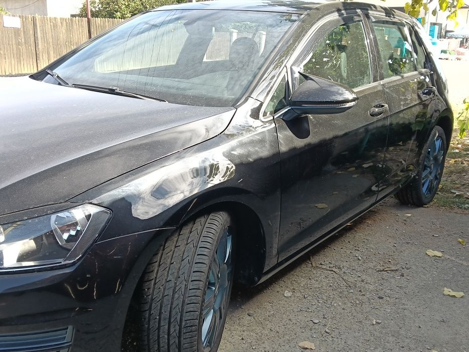 Vând golf 7 2017 1,8 tsi 170 HP DSG ,distronic. padele volan ,105645 km rulați