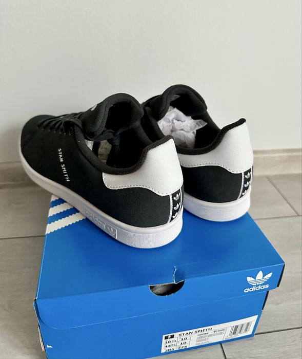 Adidas Stan Smith - gri inchis (piele intoarsa)