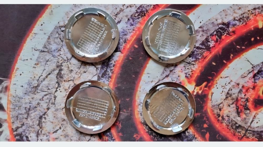 Vând capace centrale pentru jante, realizate din metal, finisaj lucios