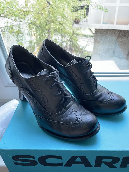 Дсмски обувки - естествена кожа