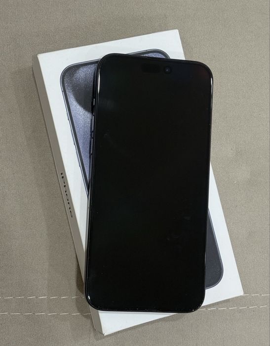 Айфон  15 про мах