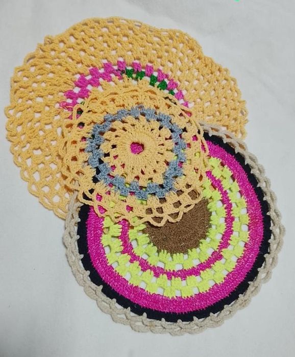 Салфетница вязанная