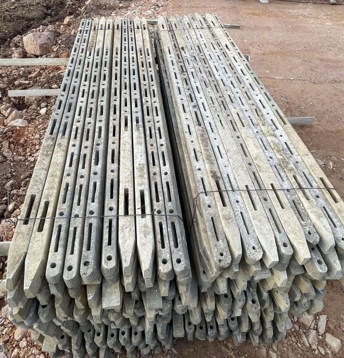 Spalieri beton Italia gard imprejmuire stalpi vie Valcea