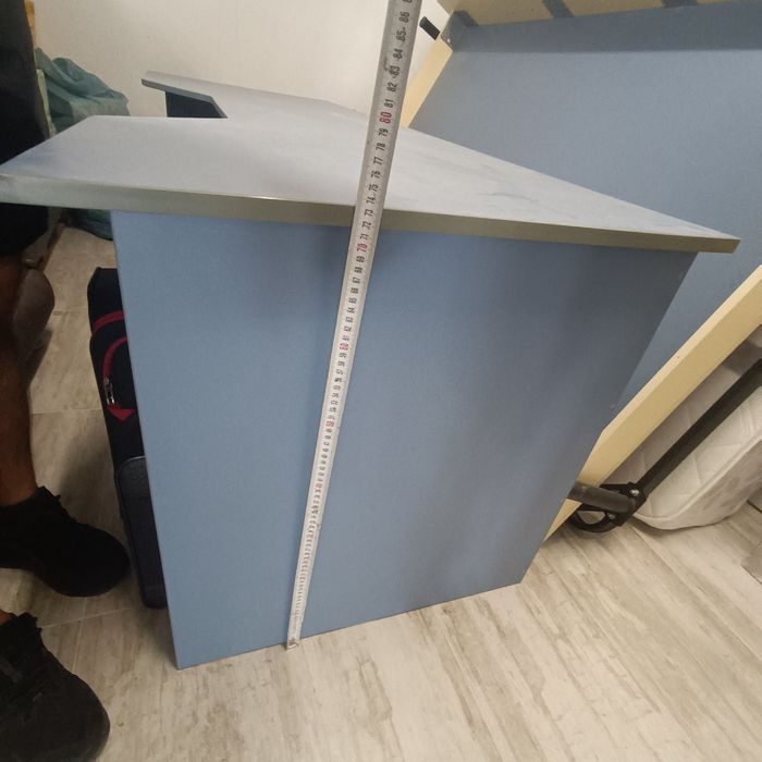 Голямо бюро без забележки