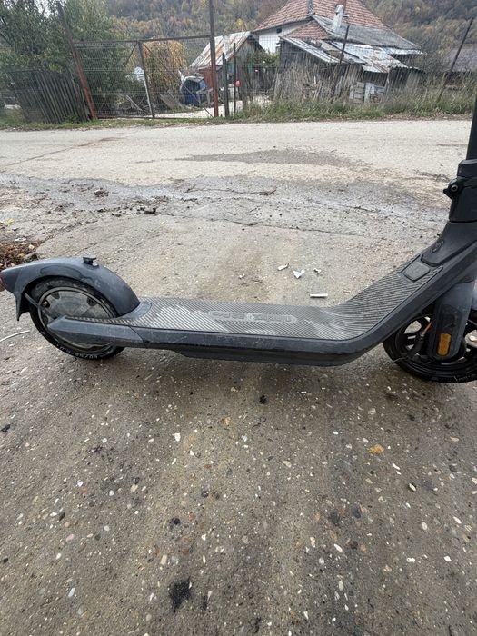 Trotineta electrica Ninebot e2 pro