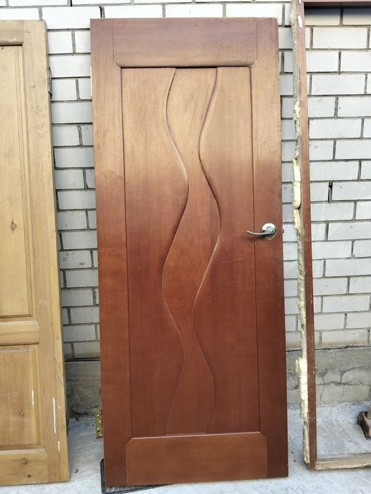 Продам двери недорого