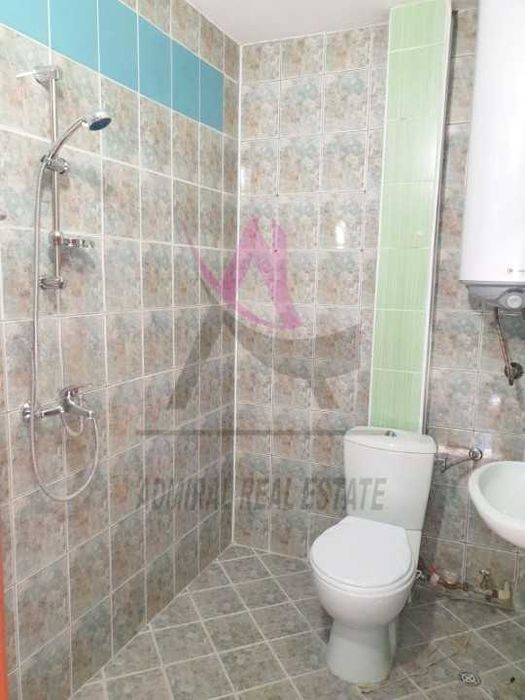 Дава се под наем Тристаен апартамент в Варна, Колхозен пазар - 80 кв.м за 328.95 € - Снимка #3