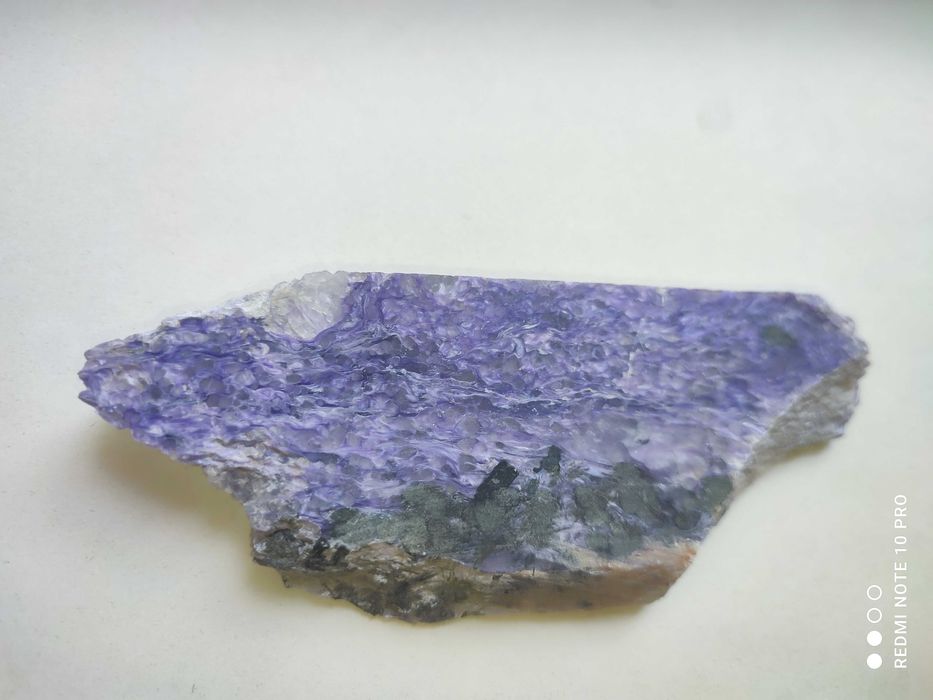 Чароит поделочный камень