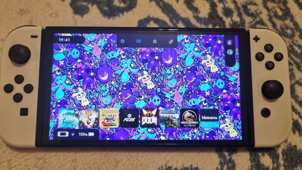 Продаю Nintendo switch oled (прошитый)