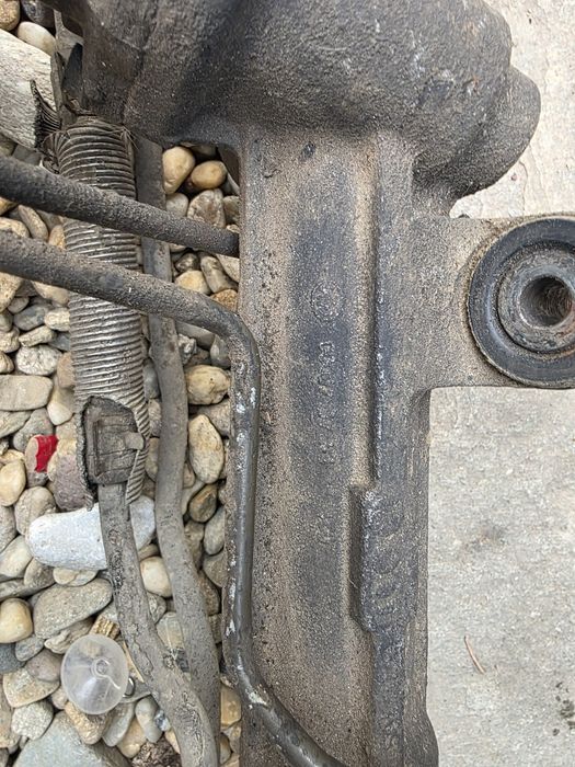 Caseta directie toyota avensis t25
